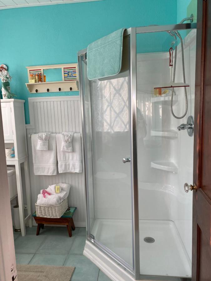 Ms. Maggie's South Country Bed and breakfast